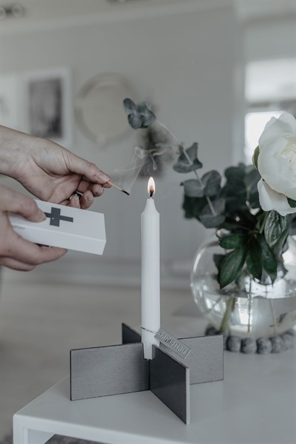 Kryss 20 klarlackad 2